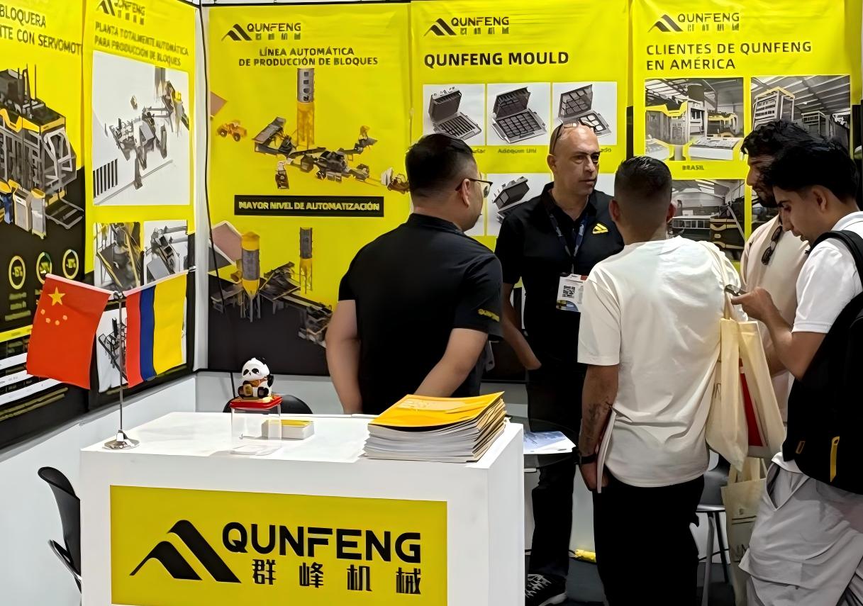 Qunfeng Machinery’s South American team holds talks with Colombian clients. Nhóm Nam Mỹ của Qunfeng Machinery tổ chức các cuộc đàm phán với khách hàng Colombia.