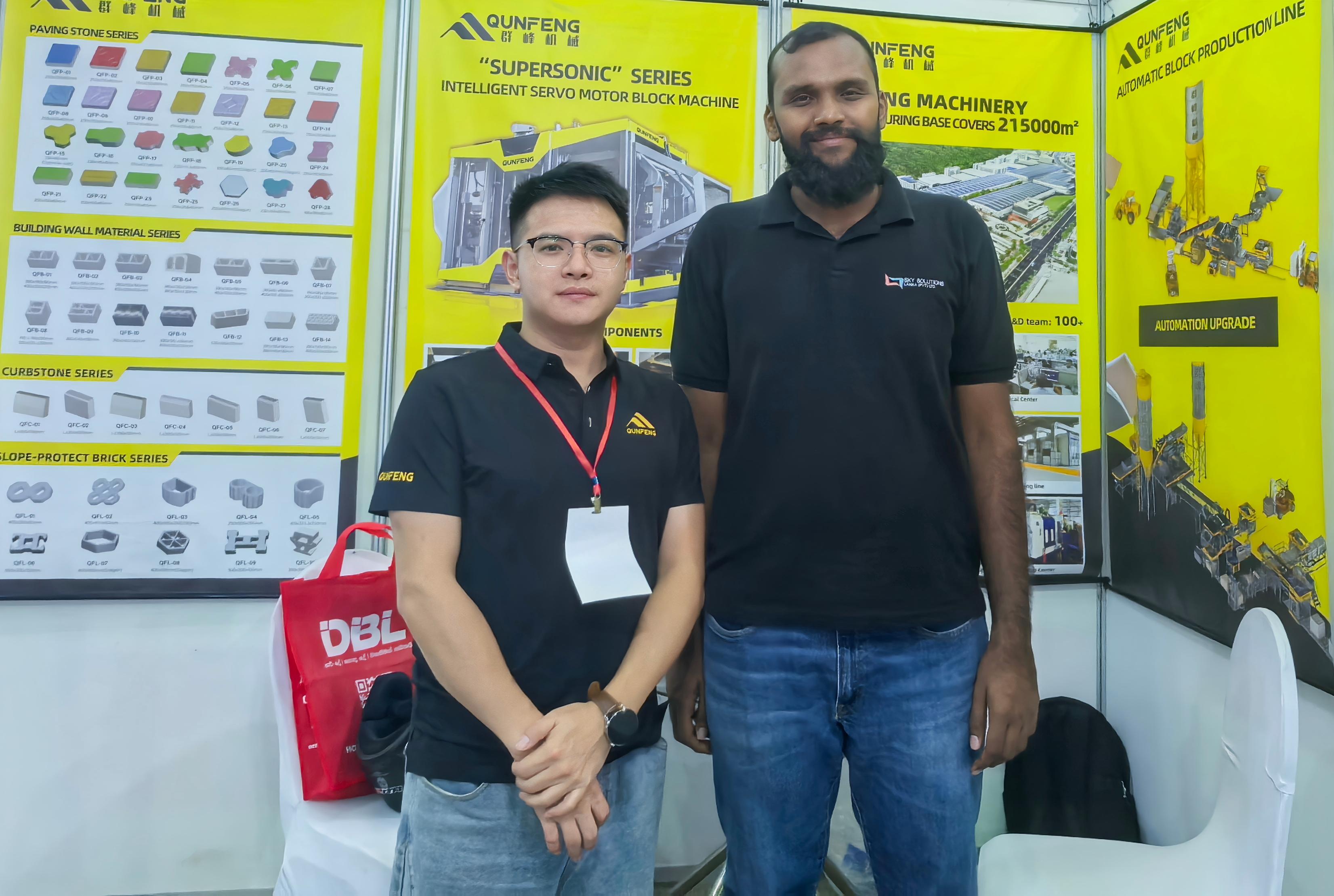 After learning more about the company, a client from Sri Lanka chose to partner with Qunfeng Machinery. Sau khi tìm hiểu thêm về công ty, một khách hàng đến từ Sri Lanka đã chọn hợp tác với Qunfeng Machinery.