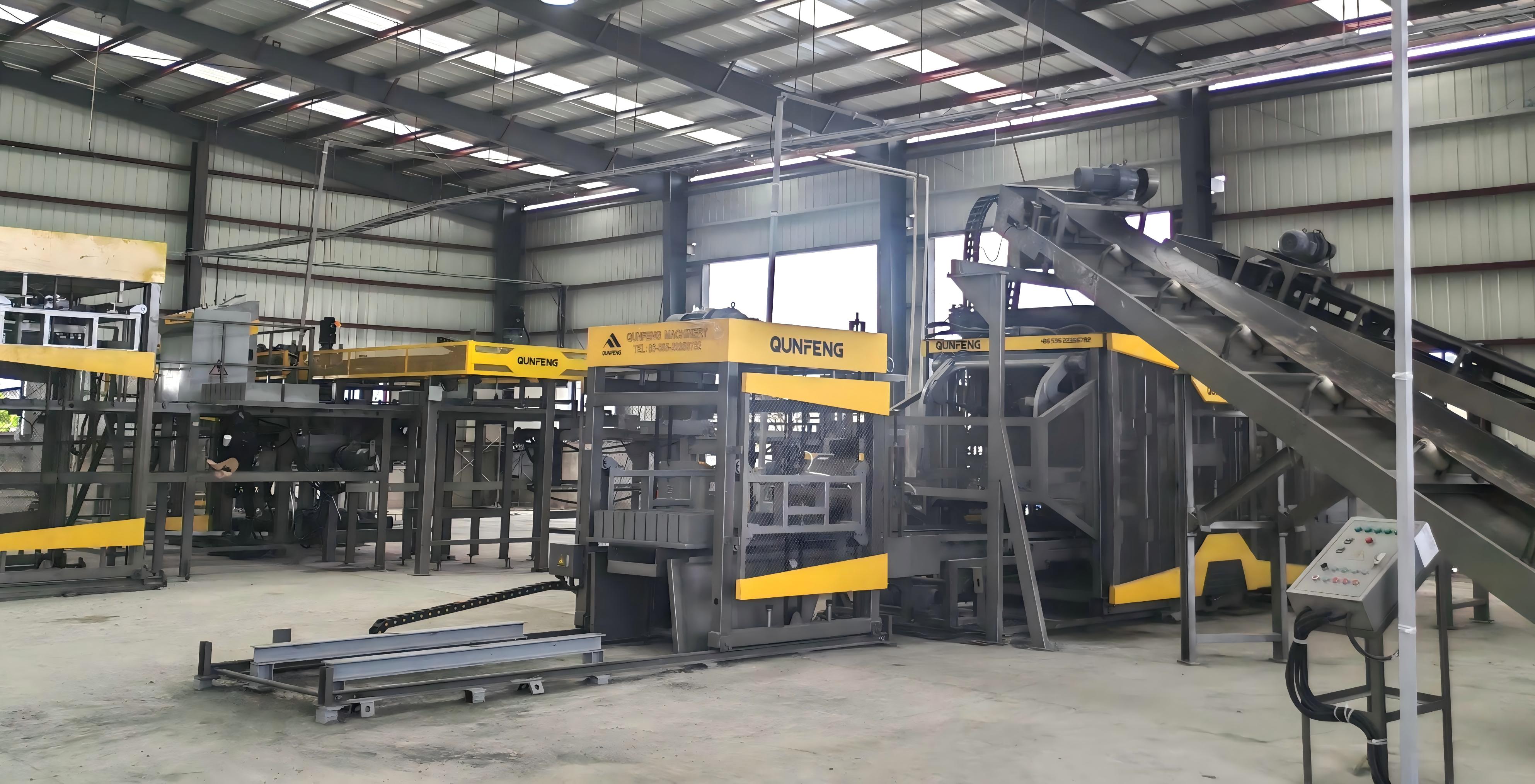 Qunfeng Machinery’s fully automatic concrete product production line for a South American client. Dây chuyền sản xuất sản phẩm bê tông hoàn toàn tự động của Qunfeng Machinery dành cho khách hàng Nam Mỹ.