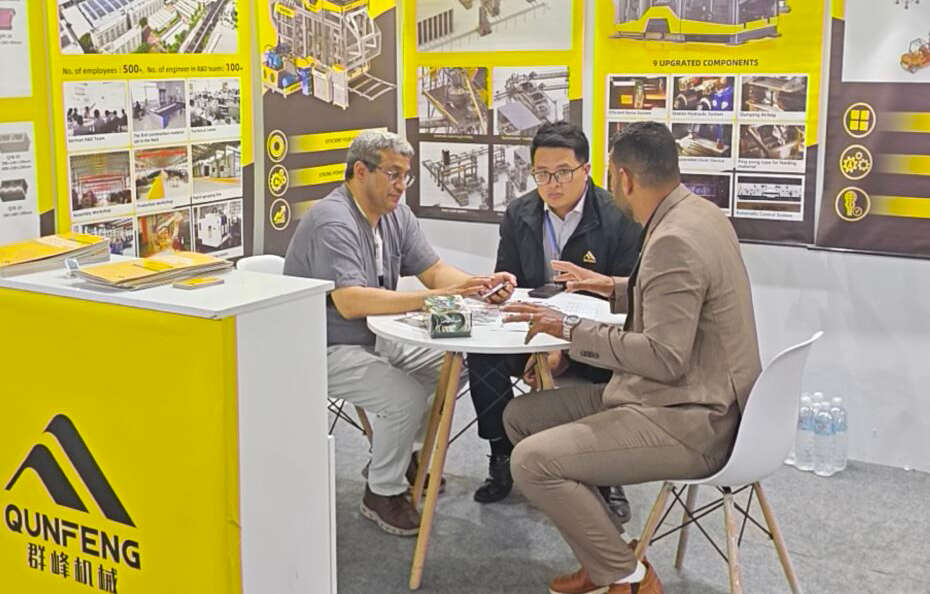 Intelligent Construction Machinery for Algeria Nhóm Qunfeng giải thích thiết bị sản xuất thông minh của Trung Quốc cho người mua Algeria