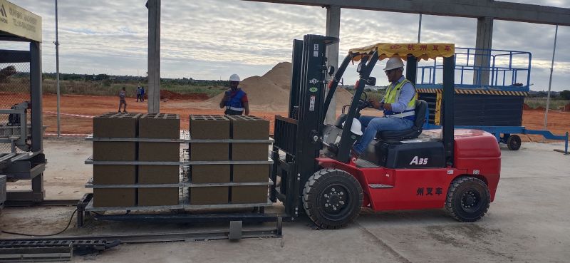 sản phẩm chất lượng cao của dây chuyền sản xuất bê tông ở Mozambique