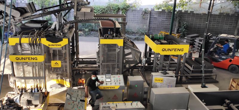 Dây chuyền sản xuất gạch siêu mỏng và cao cấp của Thái Lan