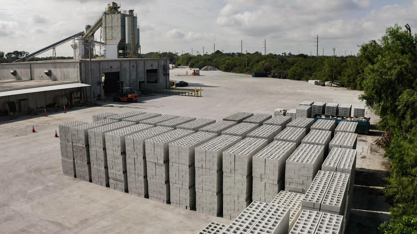 M&aacute;y sản xuất khối xi măng 