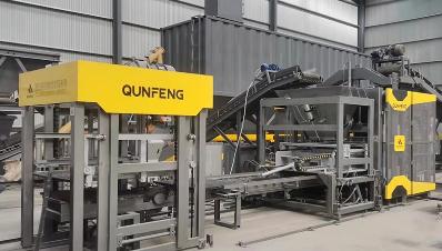 M&aacute;y sản xuất khối b&ecirc; t&ocirc;ng 