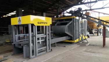 M&aacute;y tạo khối ho&agrave;n to&agrave;n tự động 