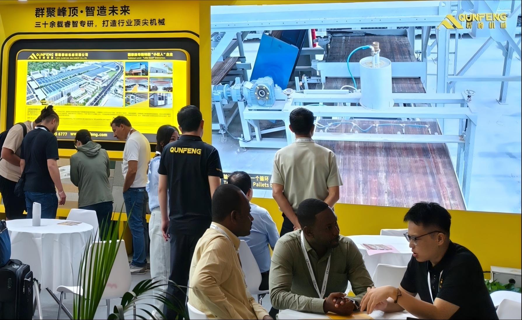 Qunfeng Machinery giới thiệu thiết bị sản xuất thông minh tại World of Concrete Asia
